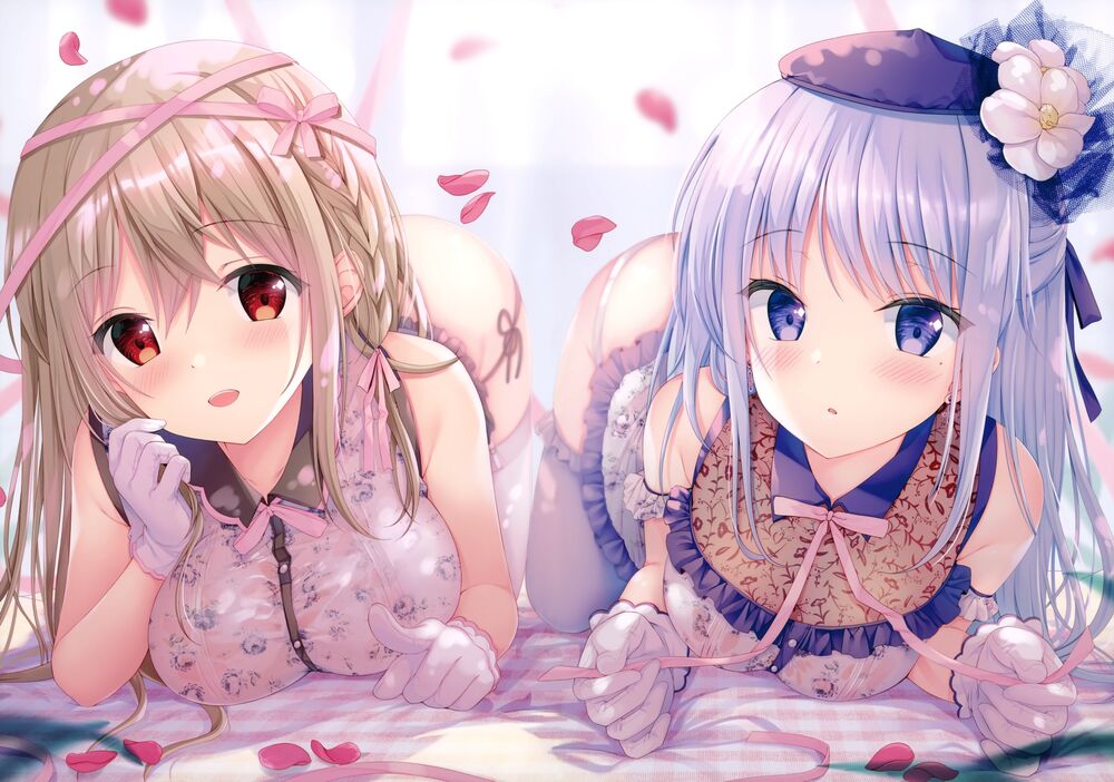 Обои для рабочего стола Maeda Shiori и Hiiragi Asuka на кровати, оригинальные персонажи by Sousouman