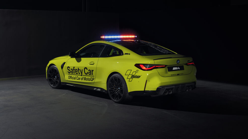 Обои для рабочего стола Автомобиль BMW M4 Competition MotoGP Safety Car 2021 года вид сзади