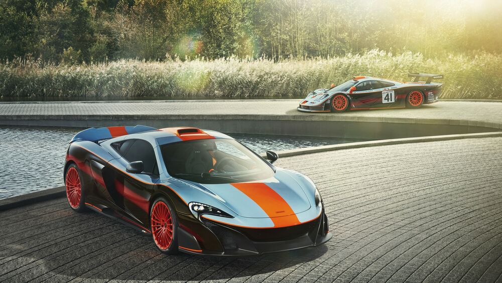 Обои для рабочего стола Суперкары макларен / McLaren MSO 675LT Gulf на берегу водоема