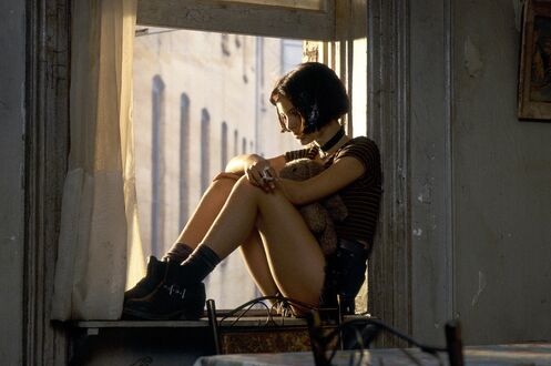 Обои на рабочий стол Natalie Portman / Натали Портман в роли Mathilda / Матильды из фильма leon / Лео