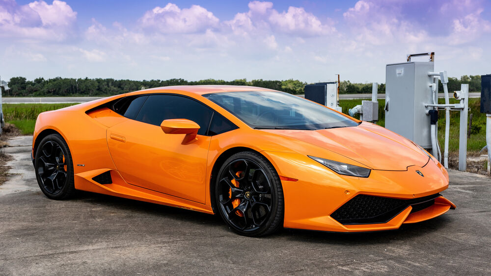 Обои для рабочего стола Ламборгини Хуракан / Lamborghini Huracan оранжевый