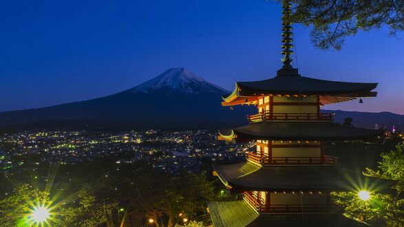 Обои на рабочий стол Гора Фудзияма / Fuji и пагода Senso-ji, Япония / Japan