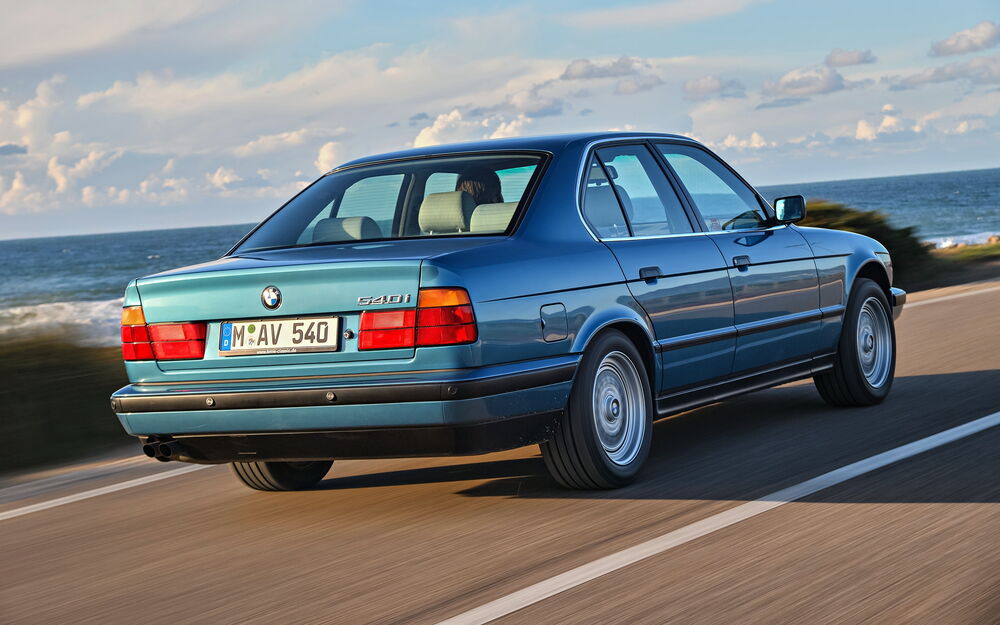 Обои на рабочий стол автомобили BMW M5 E34