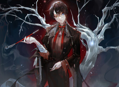 Обои на рабочий стол Кимихиро Ватануки / Kimihiro Watanuki из аниме Триплексоголик / xxxHOLiC с мундштуком в руке стоит около дерева