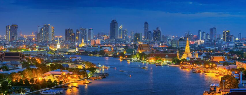 Обои на рабочий стол Огни ночного мегаполиса с залива, Бангок / Bangkok, таиланд / Thailand