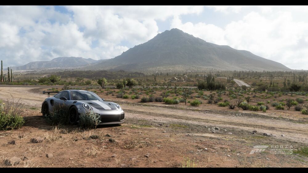 Обои для рабочего стола Porsche 911 в Мексике на фоне горы