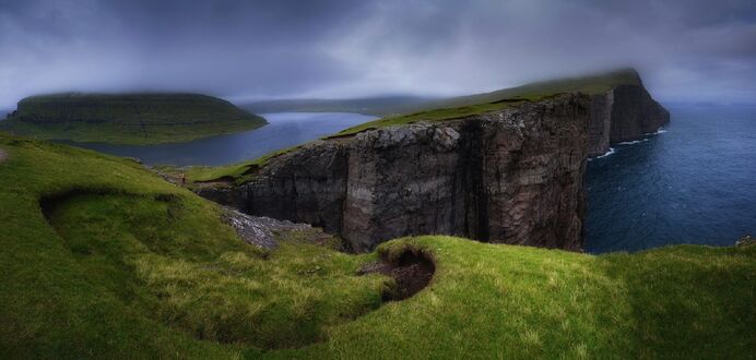Обои на рабочий стол Faroe Islands / Фарерские острова расположенные в северной части Атлантического океана между Исландией и Норвегией