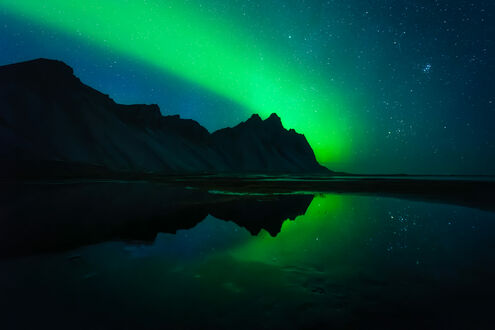 Обои на рабочий стол Северное сияние на Stokksnes, Islandia / Стоккснес, Исландия