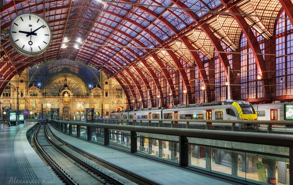 Обои для рабочего стола Antwerp central station, Belgium / Центральный вокзал Антверпена, Бельгия