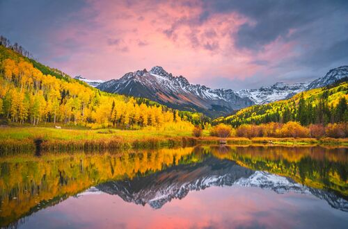 Обои на рабочий стол Beaver Pond Mount Sneffels / Бобровый пруд и гора Снеффелс в осенних красках, Colorado / Колорадо