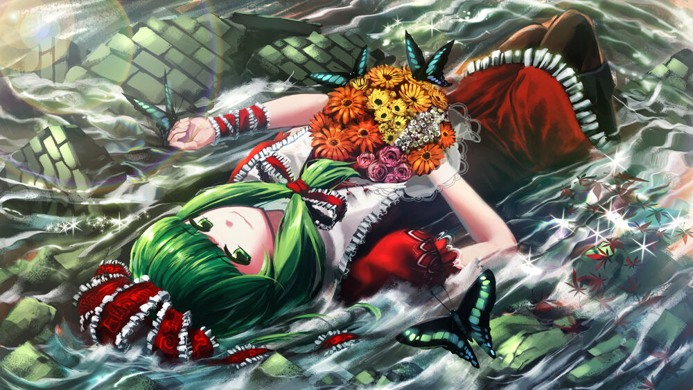 Обои для рабочего стола Kagiyama Hina / Кагияма Хина из игры Tohou Project / Проект Восток с букетом цветов лежит в воде на разрушенной мостовой