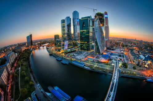 Обои на рабочий стол Панорама делового центра Москва-Сити построенного на берегах Москвы-реки в Москве / Moscow City, Moscow, Russia