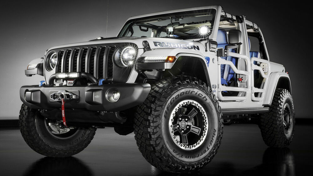 Обои для рабочего стола Белый Jeep wrangler на сером фоне