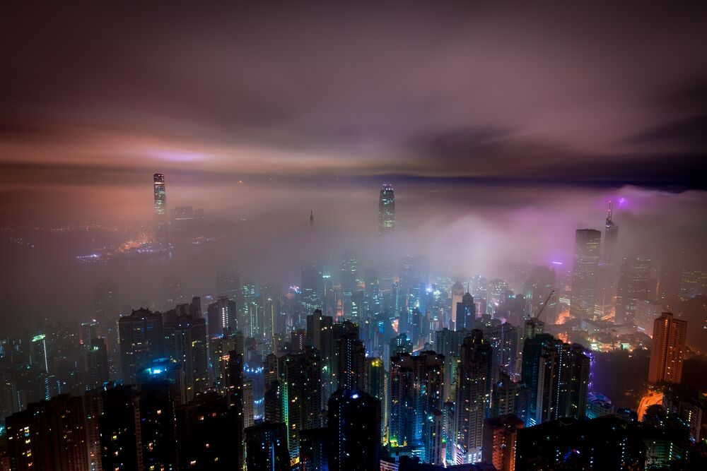 Обои для рабочего стола Небоскребы ночного Гонконга / Hong-kong в тумане, Китай / China