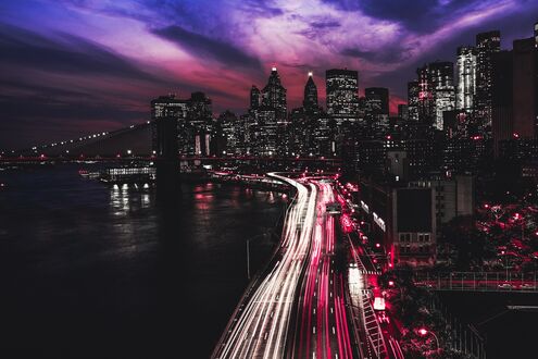 Обои на рабочий стол Набережная в городе Нью-Йорк / New York, США / USA ночью
