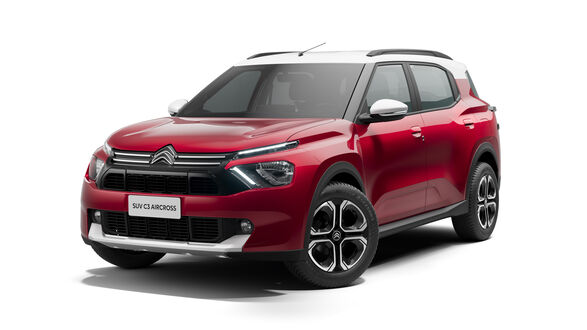 Обои на рабочий стол Красный Citroen C3 Aircross на белом фоне