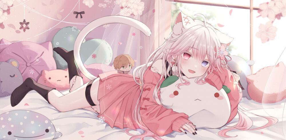Обои для рабочего стола Shinyo Yukino лежит на кровати обнимая подушку, виртуальный ютубер Nijisanji