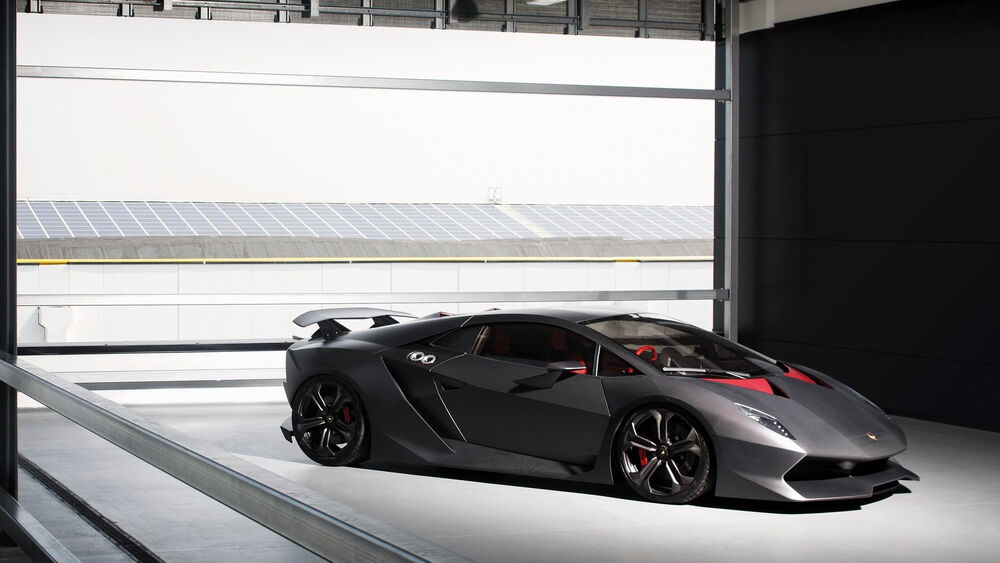 Обои для рабочего стола Серый Lamborghini Sesto Elemento в гараже