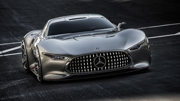 Обои на рабочий стол Серебристый Mercedes-Benz AMG Vision Gran Turismo на треке