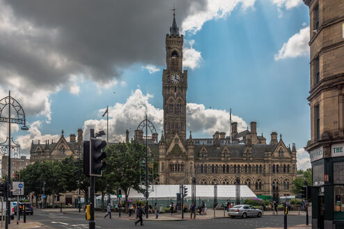 Обои на рабочий стол Часы на башне Bradford City Hall, Западный Йоркшир, Англия