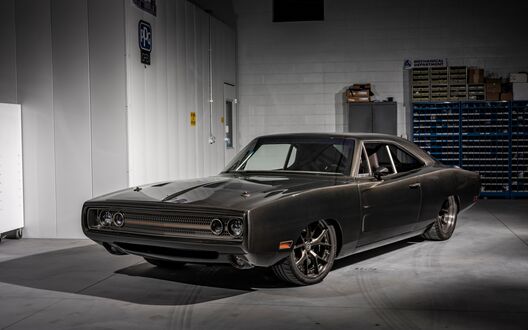 Обои на рабочий стол Черный Dodge charger стоит в гараже