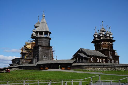 Обои на рабочий стол Старинный деревянный музей, Кижи, Карелия. Россия