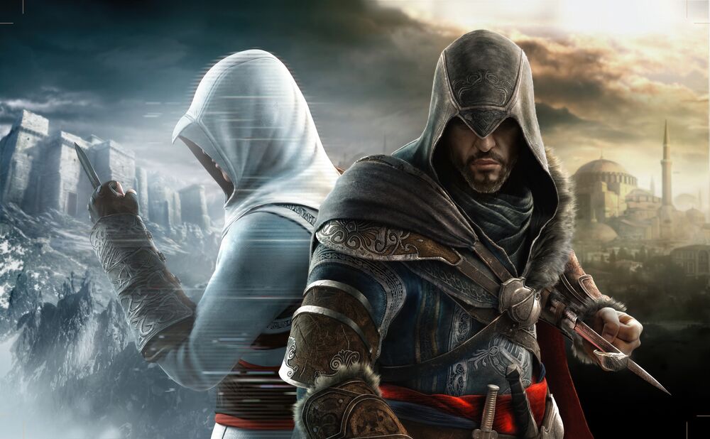 Обои для рабочего стола Два героя из серии игр Assassins Creed разделяют экран на две части: в левой герой в белом капюшоне и одежде на фоне заснеженных гор и крепости, справа герой в темной одежде с капюшоном и бородой на фоне города с куполами и минаретами