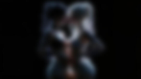 Обои для рабочего стола Две девушки с татуировками стоят лицом друг к другу в коротких топах и шортах на черном с икрами фоне