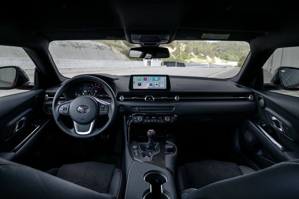 Обои для рабочего стола Toyota GR Supra Lightweight EVO 2025, вид из салона