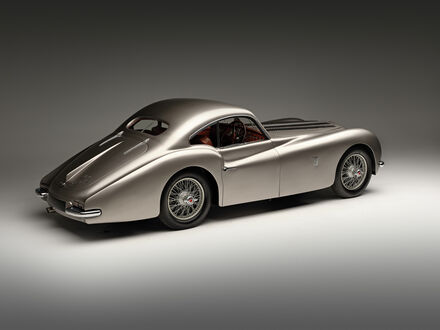 Обои на рабочий стол Автомобиль Talbot-Lago / Тальбо-Лаго T26 GS Coupe серебристого цвета вид сзади