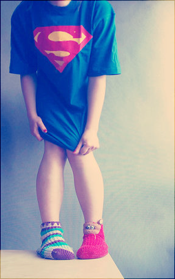 Фото Ребёнок в футболке - супермена
