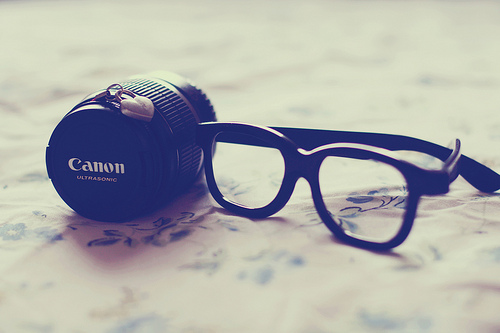 Фото Объектив Canon и очки