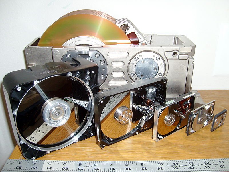 Фото Развитие накопителей на магнитных дисках