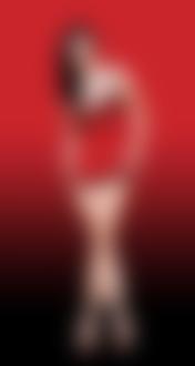 Фото Актриса Моника Белуччи / Monica Bellucci в красно-черном нижнем белье
