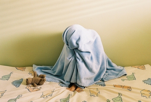 Фото Кто-то спрятался под одеялом