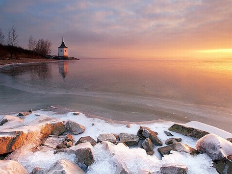 Маяк солнечногорск на озере фото