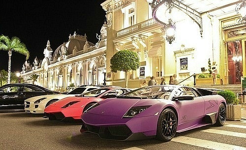 Фото Парад машин возле казино в Монте-Карло