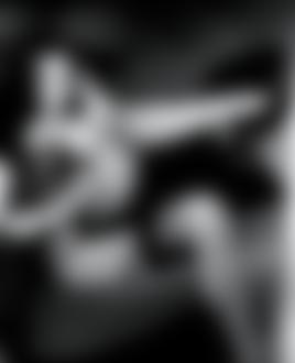Фото Американская исполнительница шоу в стиле бурлеска, фотомодель и актриса Дита фон Тиз / Dita von Teese в фотосессии Джеймса Стаффорда / James Stafford