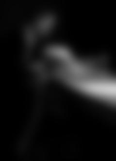 Фото Парень со страстью смотрит на девушку