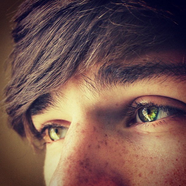 Зеленые Глаза И Веснушки Фото