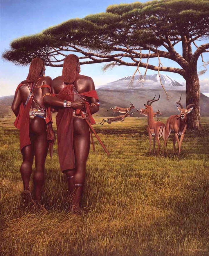 Фото Мужчины бушмены стоят и смотрят на игры антилоп. На заднем плане дерево и гора, с покрытой облаками вершиной. Работа Paul Jaarsma