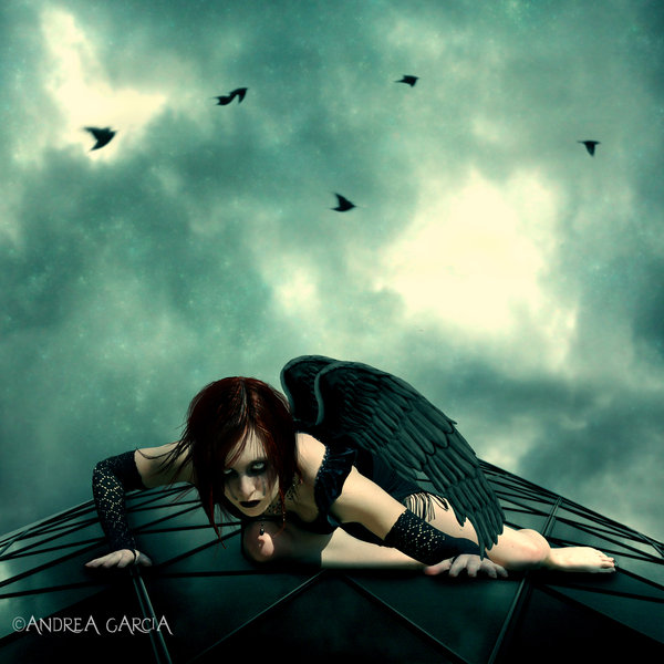 Фото Темный ангел на фоне неба, арт AndyGarcia