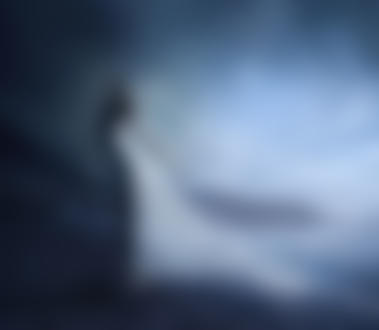 Фото Девушка в белой прозрачной ткани выходит из воды в ночи, автор Brumae