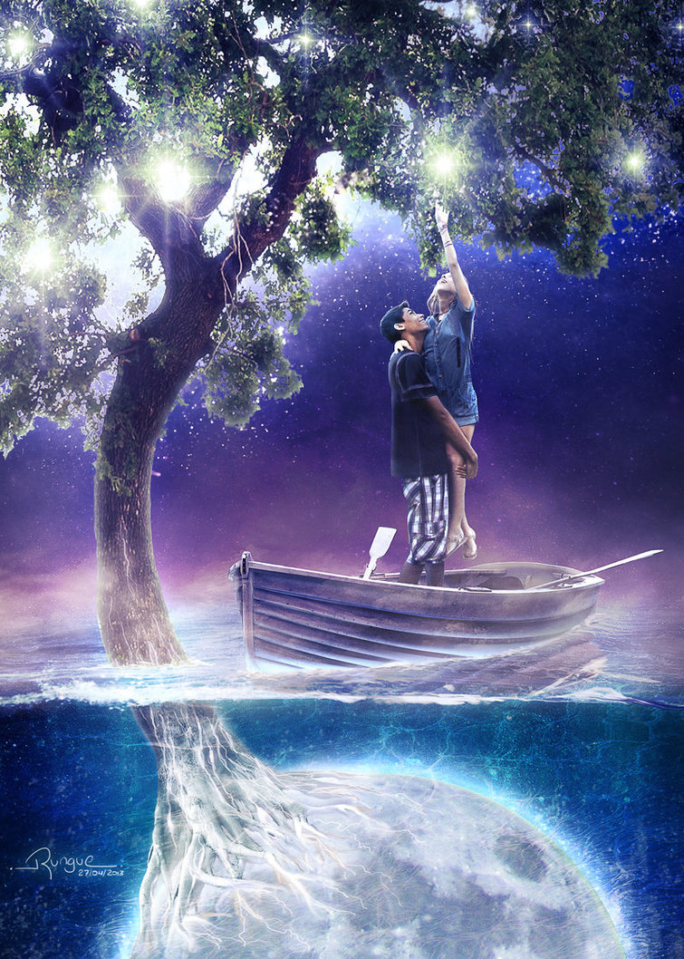 Фото Парень держит на руках девушку, которая пытается дотронуться до огонька; оба стоят в лодке, проплывающей над корнями дерева, переходящими в полную луну, автор Rungue