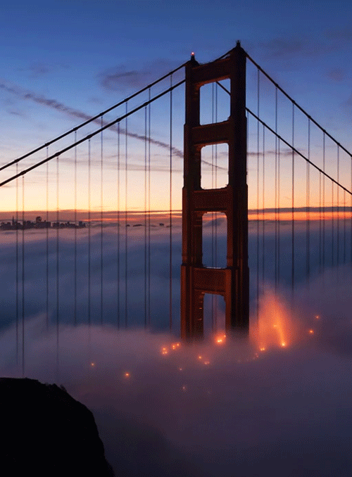 Фото Мост Золотые Ворота окутанный туманом в Сан-Франциско, Штат Калифорния, США / San Francisco, California, United States