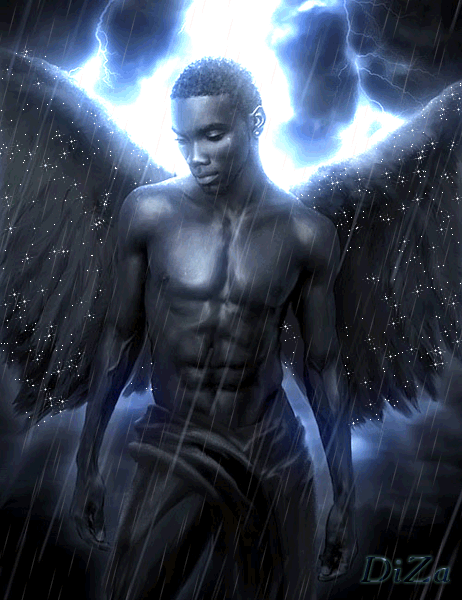 Фото Темнокожий накачанный ангел стоит под ливнем и молниями (Diza)