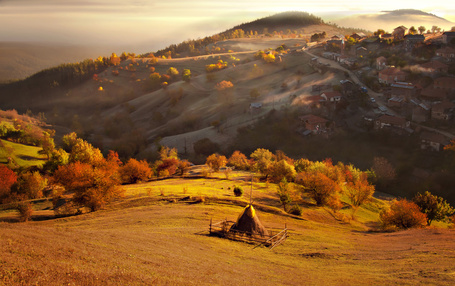 Фотографии со стогом сена