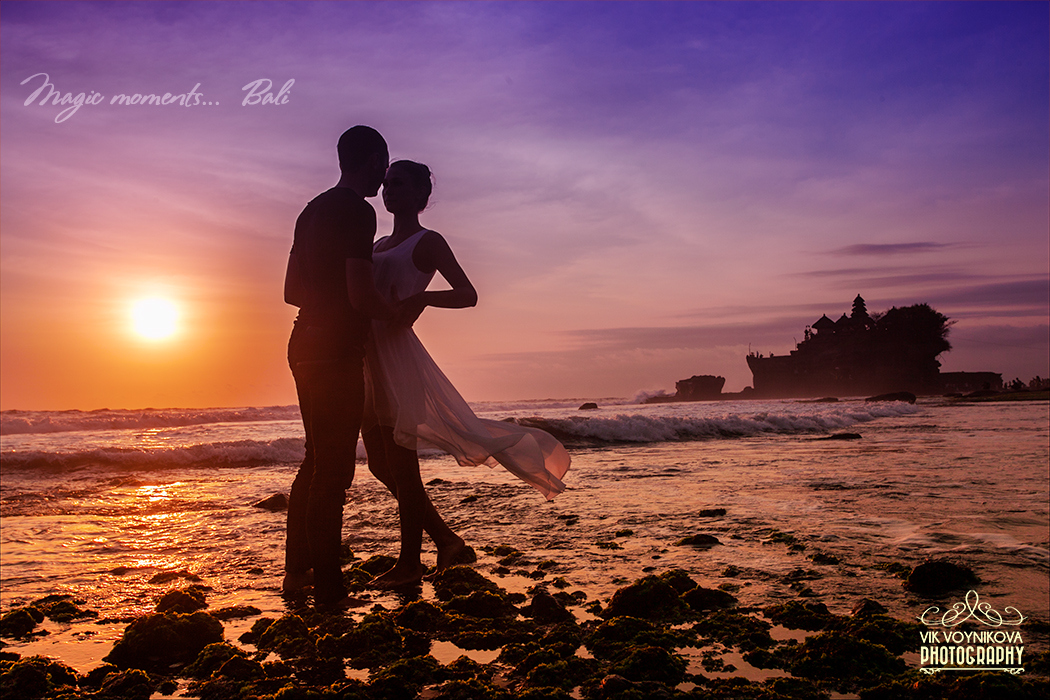 Фото Девушка и парень стоят на фоне заката, Magic moments.(волшебный момент), фотограф Vik Voynikova