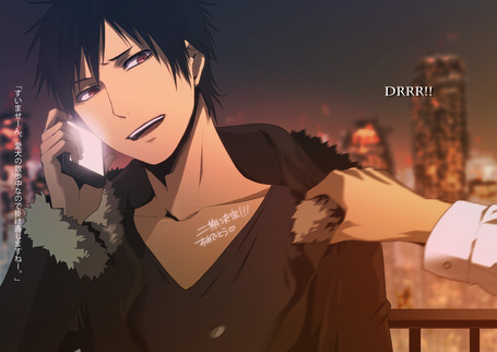 Фото Orihara Izaya / Орихара Изая разговаривает по телефону и его за куртку хватает Heiwajima Shizuo / Хейваджима Шизуо, аниме Durarara / DRRR / Дюрарара / Всадник без головы, art by cyagama