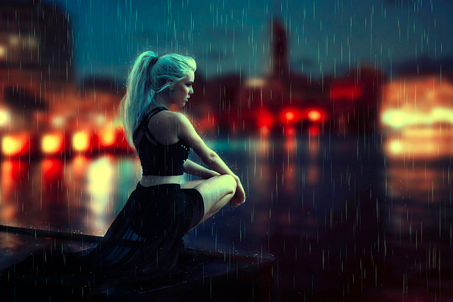Фото Девушка под дождем на фоне города, by BaxiaArt